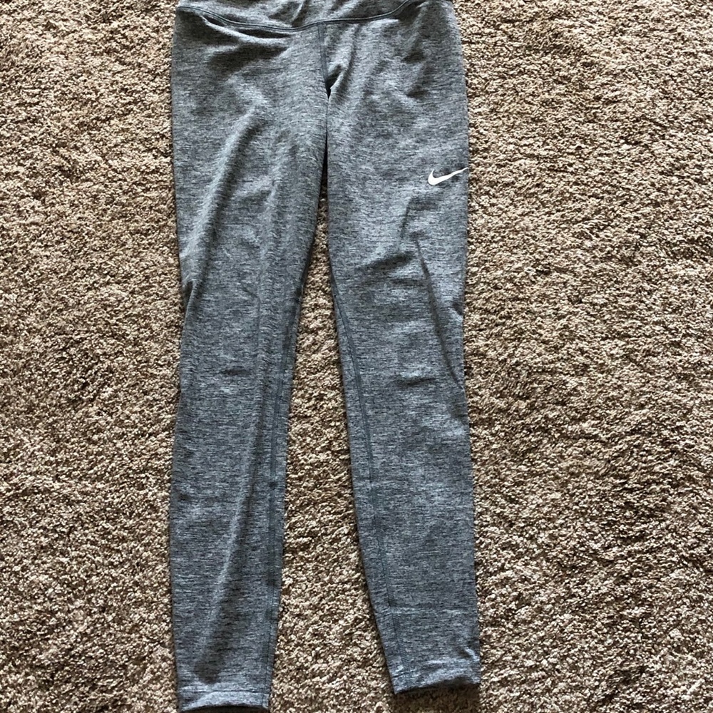 Grey Nike leggings